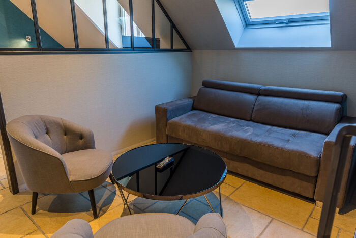 20190723-0113-HDR.jpg Aux Maisons