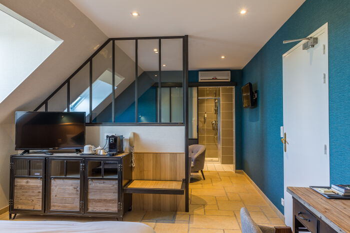 20190723-0101-HDR.jpg Aux Maisons