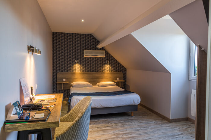 20190723-0147-HDR.jpg Aux Maisons