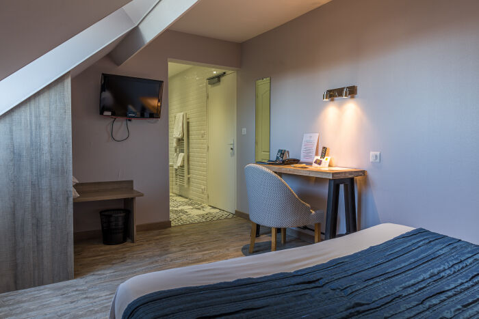 20190723-0156-HDR.jpg Aux Maisons