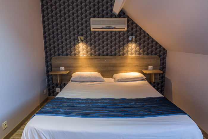 20190723-0150-HDR.jpg Aux Maisons