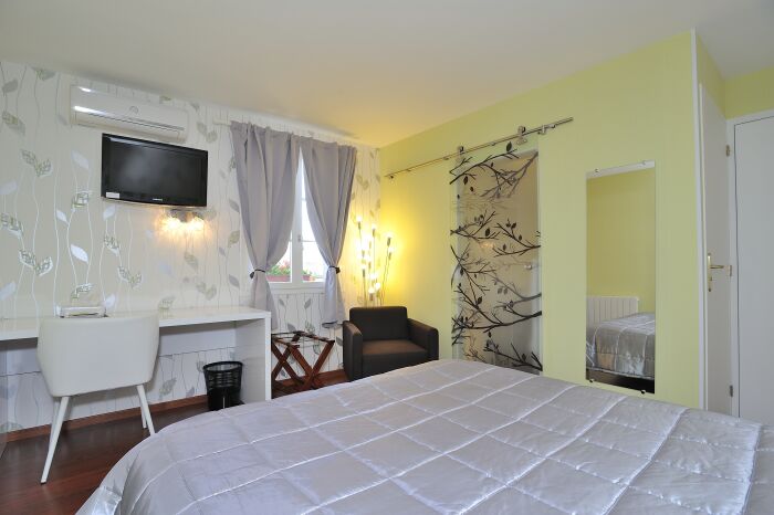 chambre (10).JPG Aux Maisons