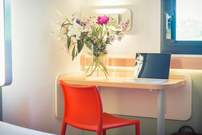 espace bureau.jpg Ibis Budget Troyes Est