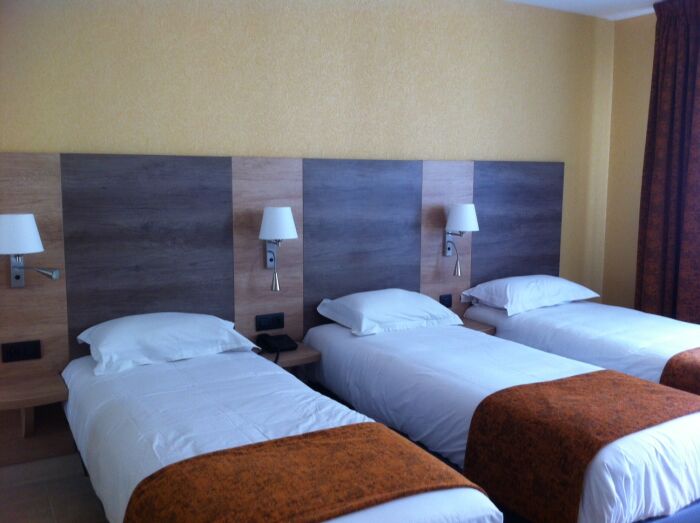 chambre triple paysage.JPG Hôtel des Sources