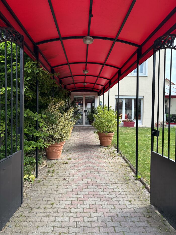 Entrée HOTEL DE TROYES