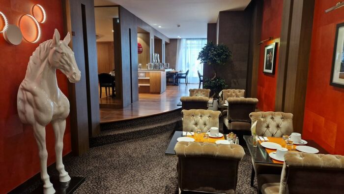 BW HOTEL DE LA POSTE 07.2023 - GAELLE S5.jpg TLCT GS