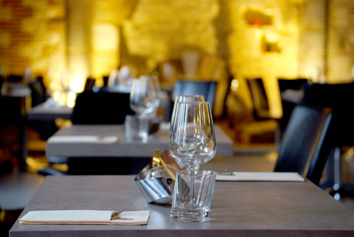 Damier - Salle vue 3.JPG Le Damier