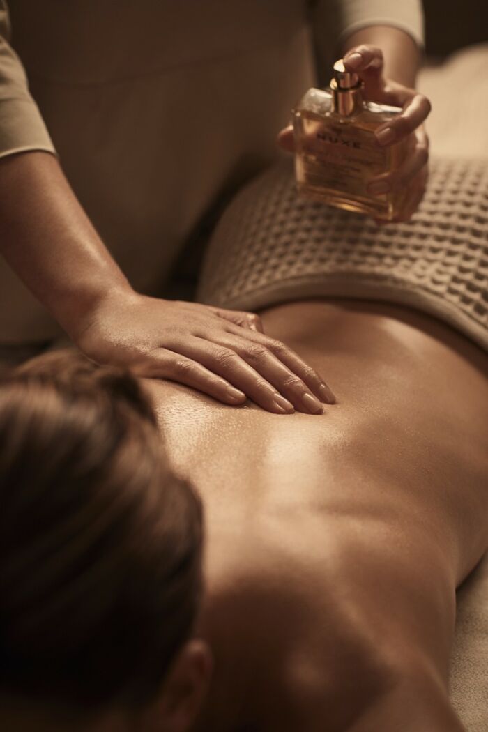 Soin Corps HP.jpg © Spa Nuxe Troyes