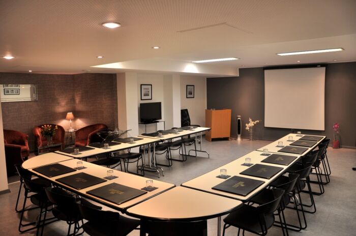 salle de réunion.jpeg Hôtel Relais Saint-Jean