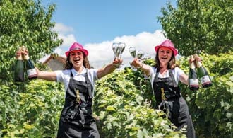 Partez à la rencontre de nos vignerons Partez à la rencontre de nos vignerons